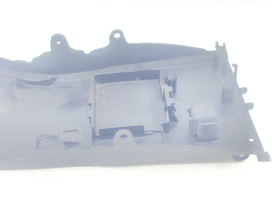 11-15 KAWASAKI NINJA ZX10R REAR BACK TAIL UNDERTAIL FAIRING COWL BATTERY TRAY