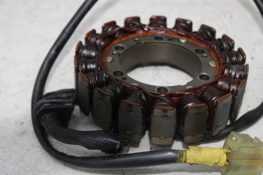96-97 HONDA CBR900RR CBR900 STATOR MAGNETO ALTERNATOR GENERATOR COVER