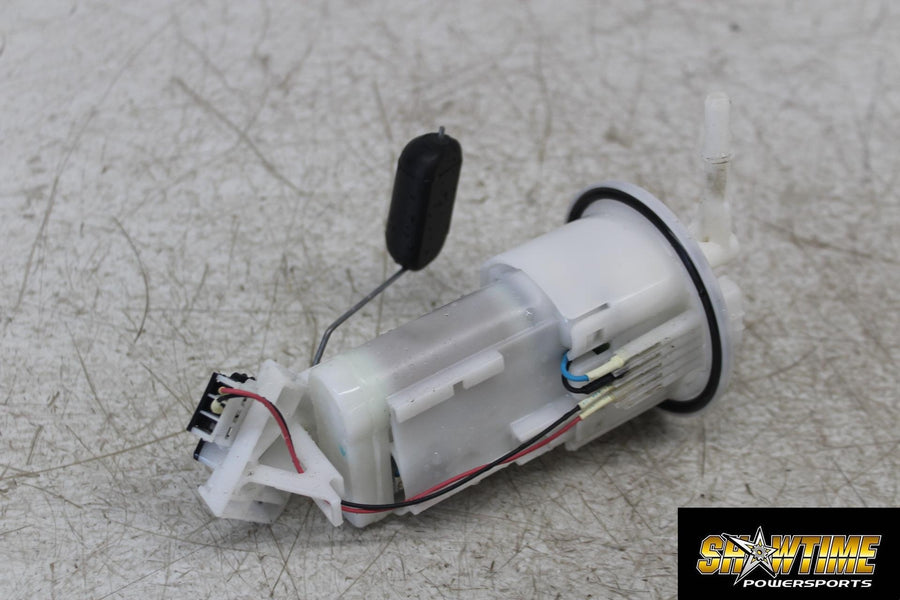 24 SUZUKI GSX-8R FUEL PUMP GAS PETROL SENDER UNIT