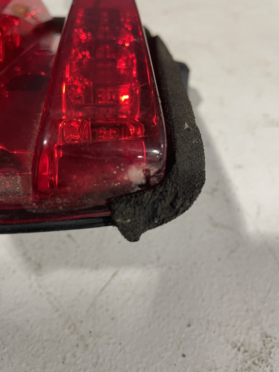 03-07 SUZUKI SV1000S REAR TAIL TAILLIGHT BACK BRAKE LIGHT