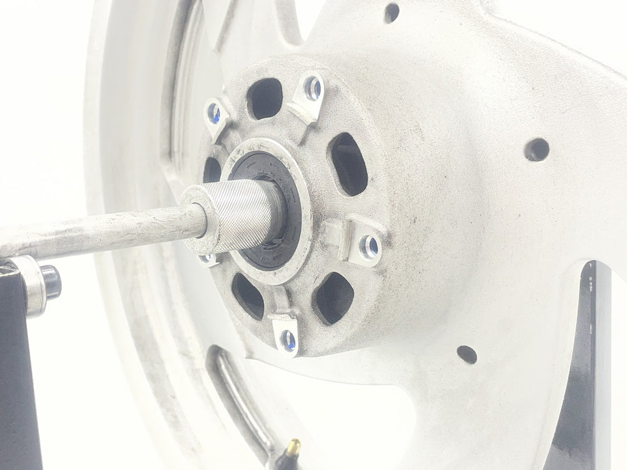 2012 SUZUKI BOULEVARD M109R FRONT WHEEL RIM 18X3.50