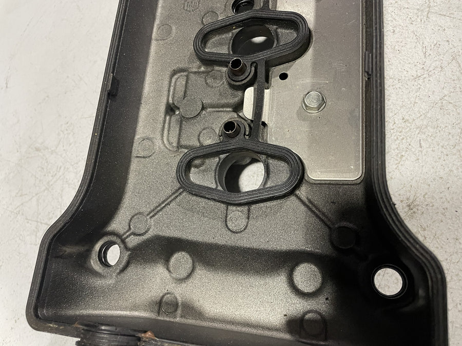 04-05 HONDA CBR1000RR ENGINE TOP END CYLINDER HEAD COVER