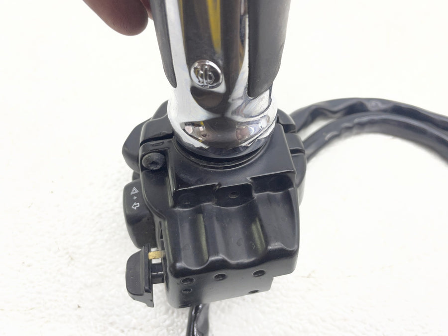 13 HARLEY-DAVIDSON ROAD GLIDE CVO CUSTOM FLTRXSE2 RIGHT CONTROL SWITCH