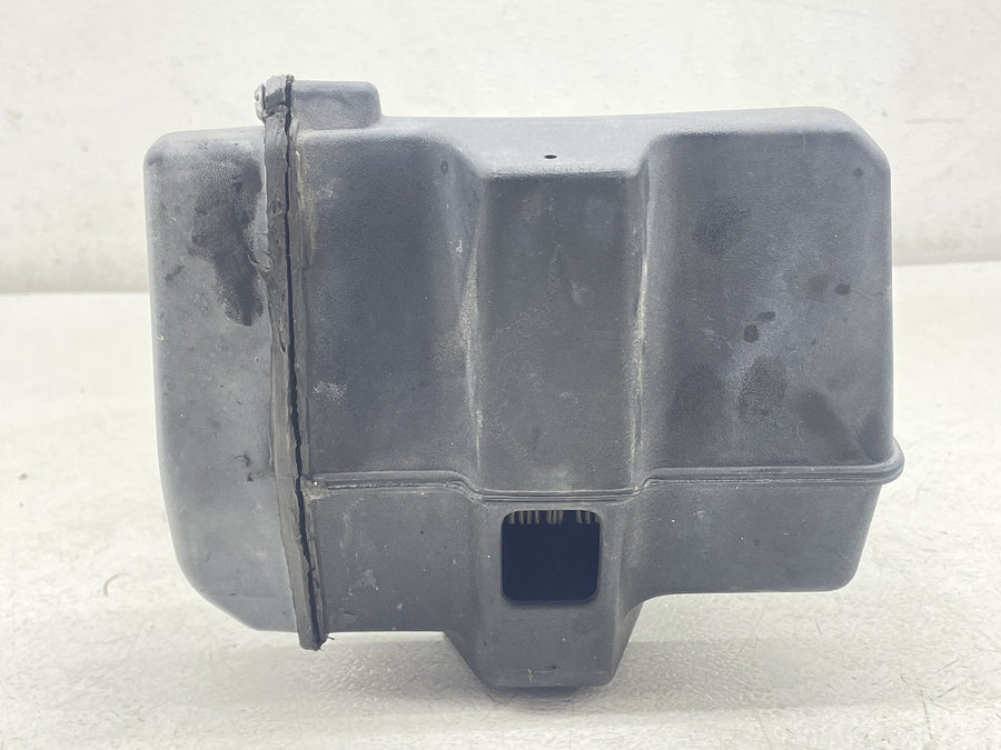 04-06 VICTORY KINGPIN AIRBOX AIR INTAKE FILTER BOX 1013720