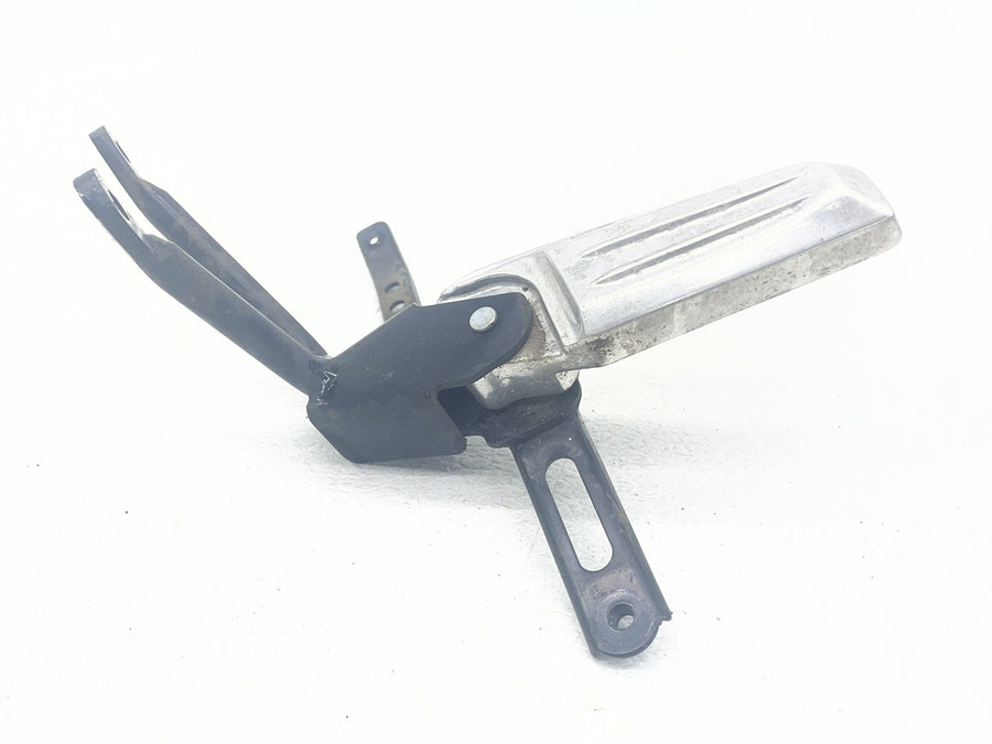 2011 HONDA PCX125 FRONT FOOT RESTS PEGS STEPS SET PAIR