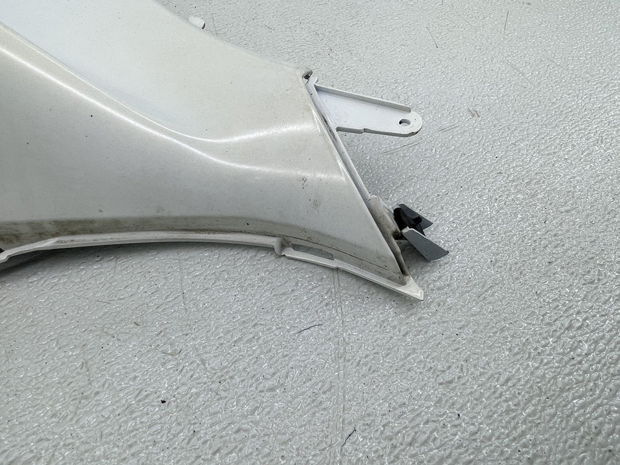 2011 HONDA PCX125 RIGHT FRONT COVER FAIRING COWL PANEL 64501-KWN-9000
