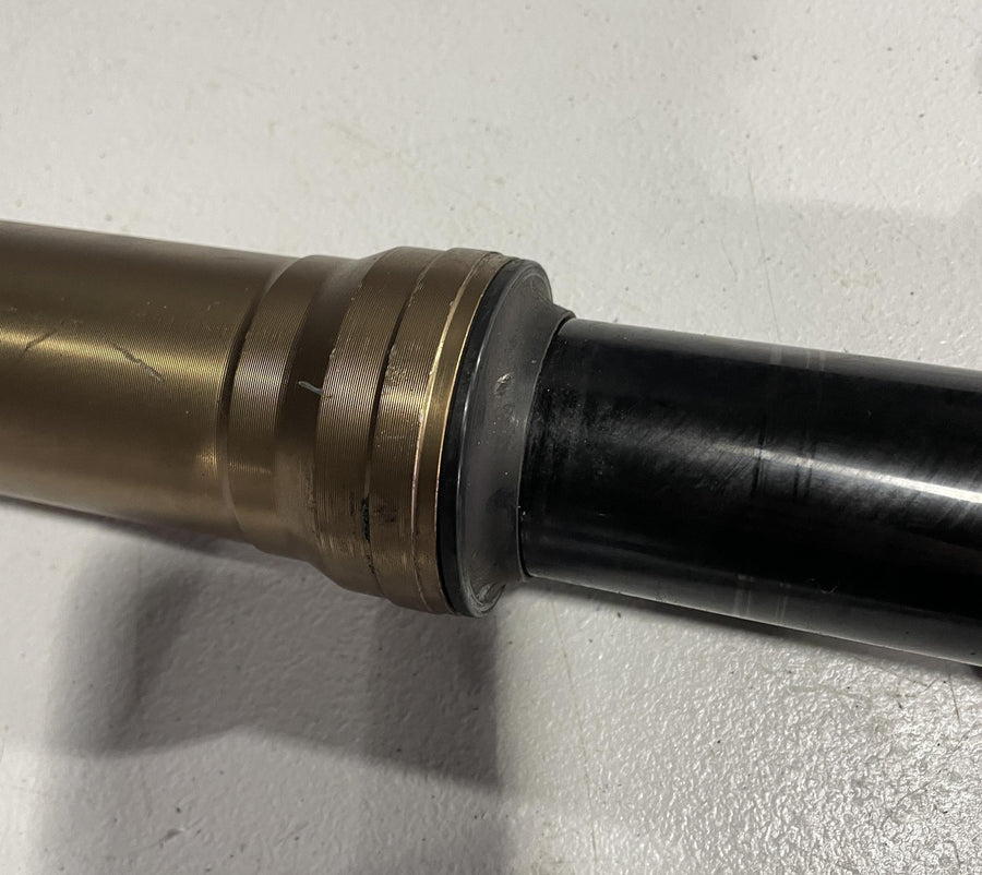 05-06 SUZUKI GSXR1000 LEFT FRONT FORK SHOCK SUSPENSION BENT