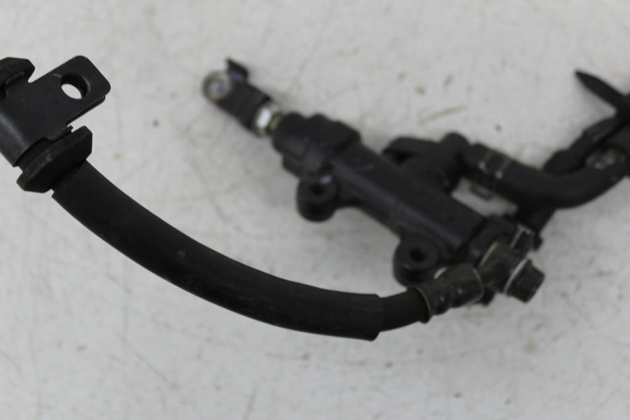 04-07 HONDA HORNET CB600F CB600 REAR BACK BRAKE CALIPER MASTER CYLINDER