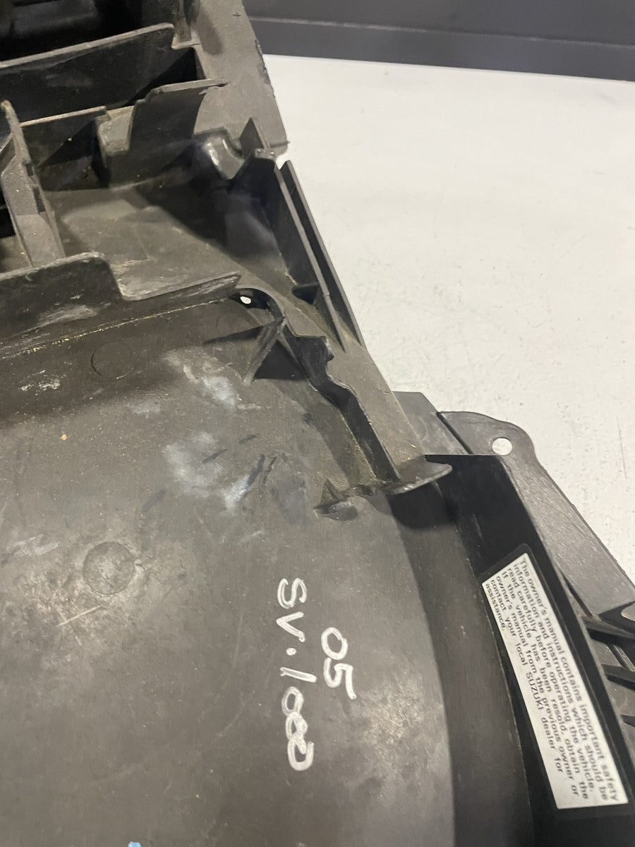 03-07 SUZUKI SV1000S REAR BACK TAIL UNDERTAIL BATTERY TRAY PLASTIC