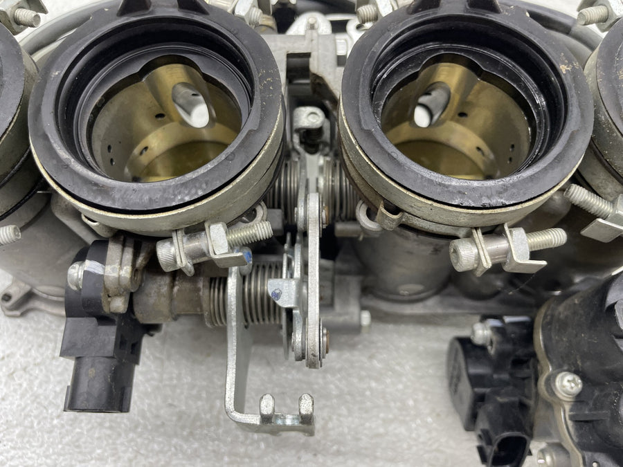 06-15 YAMAHA FZ1 THROTTLE BODY BODIES