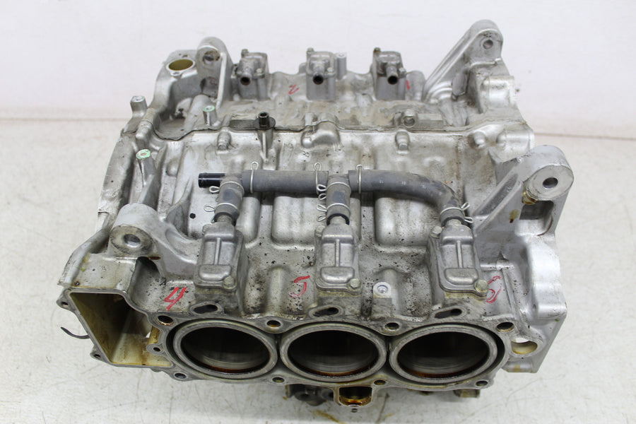01-05 HONDA GOLDWING 1800 GL1800 ENGINE MOTOR CRANKCASE CRANK CASES BLOCK