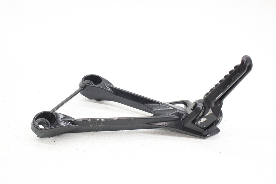 05 06 KAWASAKI NINJA ZX6R 636 REAR BACK PASSENGER PEG SET PAIR
