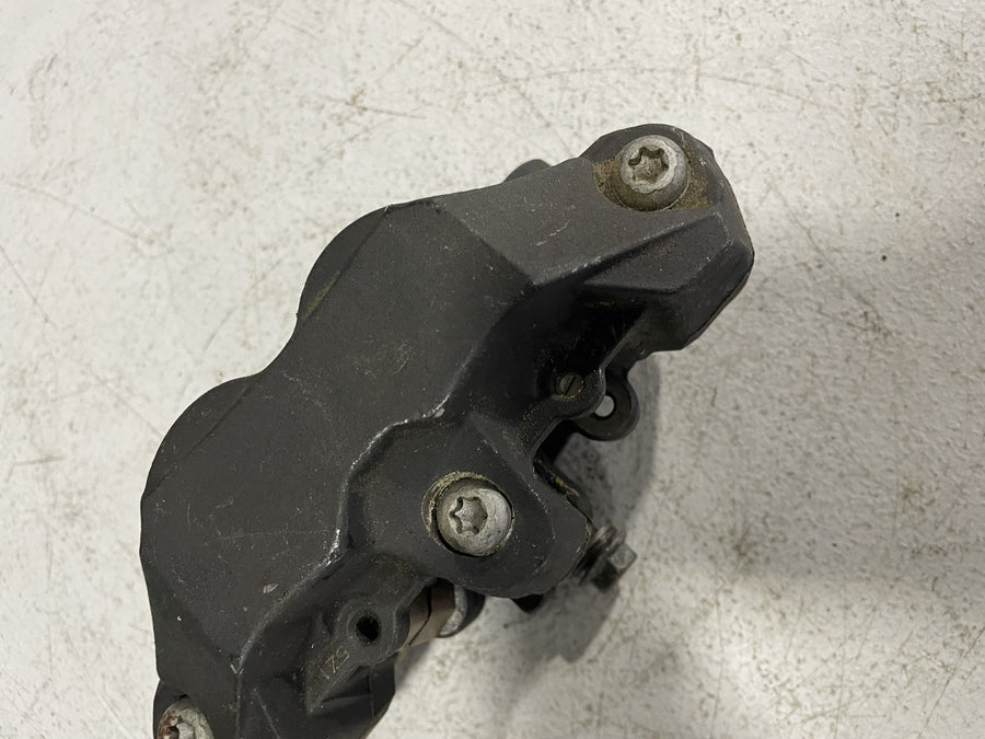 06-07 SUZUKI GSXR600 RIGHT LEFT FRONT BRAKE CALIPER SET PAIR CALIPERS