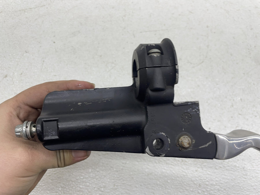 89-91 HARLEY-DAVIDSON ELECTRA GLIDE CLASSIC FLHTC FRONT BRAKE MASTER CYLINDER