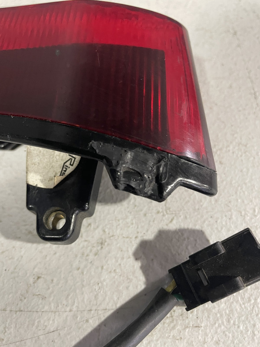 07-12 TRIUMPH STREET TRIPLE 675 REAR TAIL TAILLIGHT BACK BRAKE LIGHT