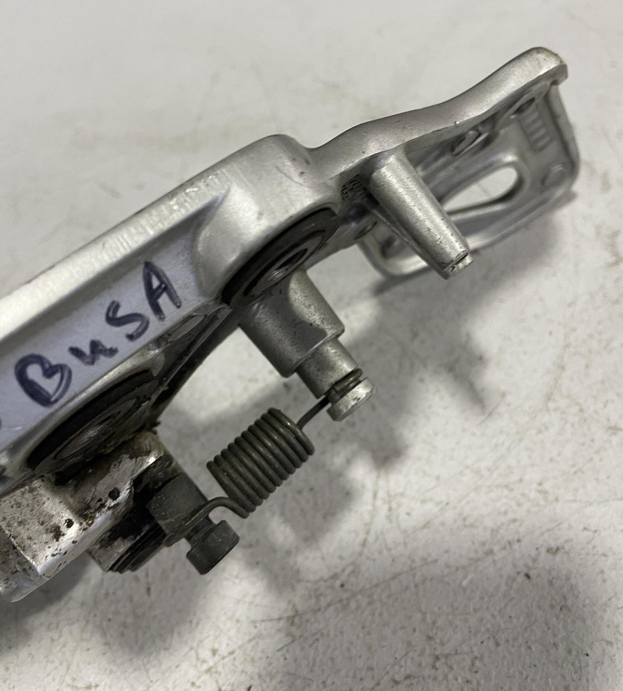 99-07 SUZUKI HAYABUSA RIGHT REARSET REAR SET DRIVER FOOT PEG REST STOP