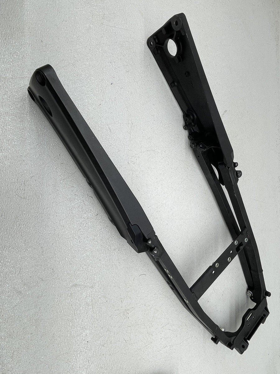 12-25 KAWASAKI NINJA ZX14R REAR SUBFRAME BACK SUB FRAME STRAIGHT
