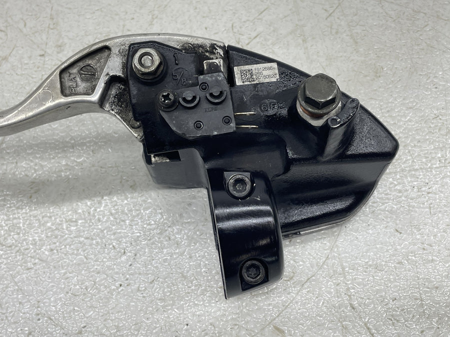 12-17 VICTORY CROSS COUNTRY TOUR FRONT BRAKE MASTER CYLINDER w/ LEVER