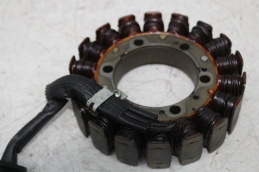 96-97 HONDA CBR900RR CBR900 STATOR MAGNETO ALTERNATOR GENERATOR COVER