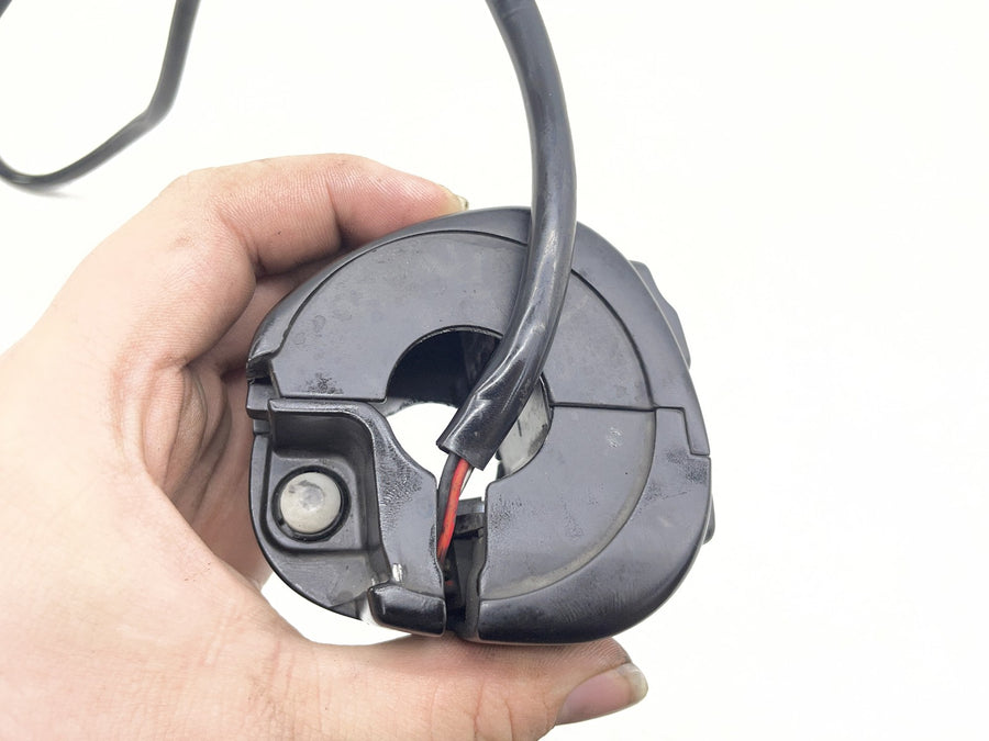14-20 HARLEY-DAVIDSON SPORTSTER SUPER LOW XL1200T RIGHT CONTROL SWITCH