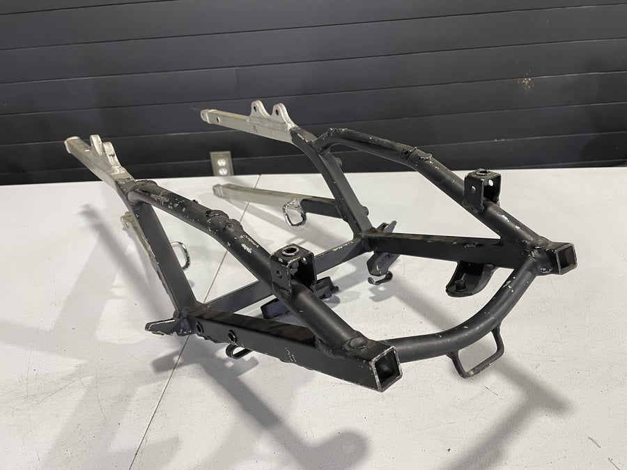 01-05 SUZUKI GSXR600 GSXR750 01-02 GSXR1000 REAR BACK TAIL SUBFRAME SUB FRAME
