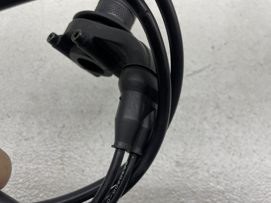 18-21 YAMAHA MT-10 THROTTLE GRIP W/ CABLE