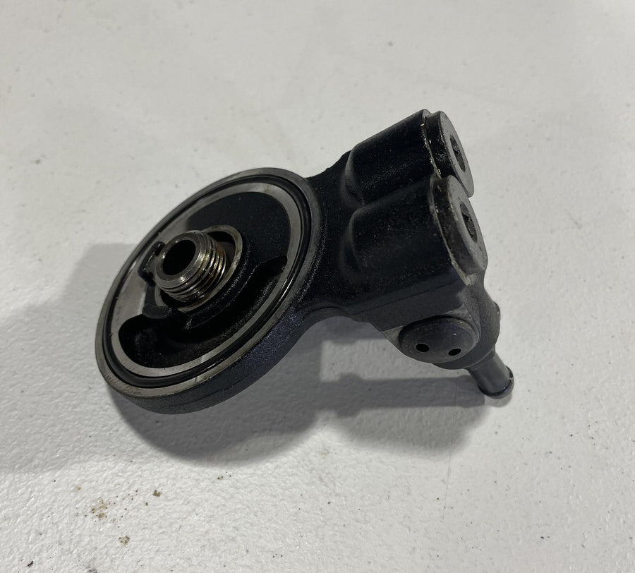 07-11 HARLEY-DAVIDSON ENGINE MOTOR OIL COOLER FILTER MOUNT