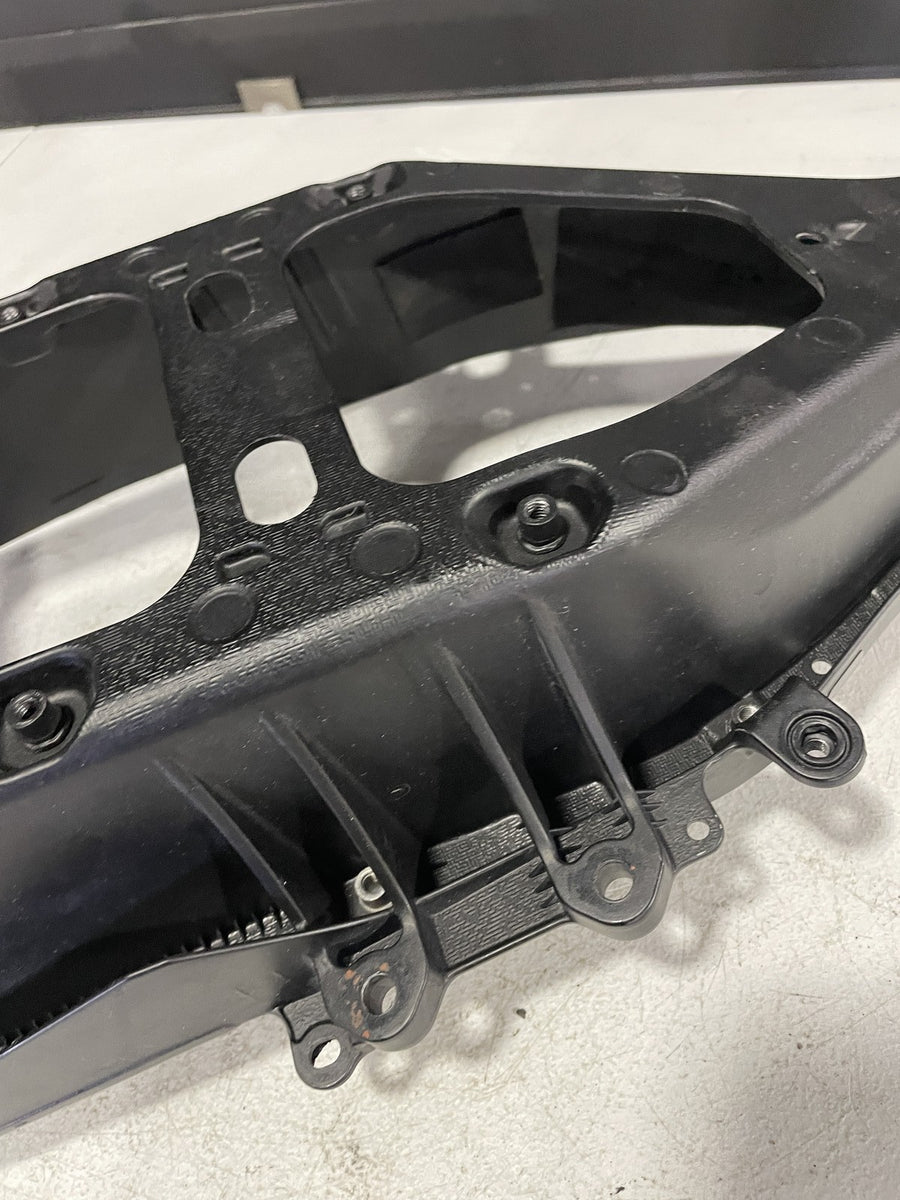 20-26 YAMAHA YZF R1 REAR BACK TAIL SUBFRAME SUB FRAME DAMAGED