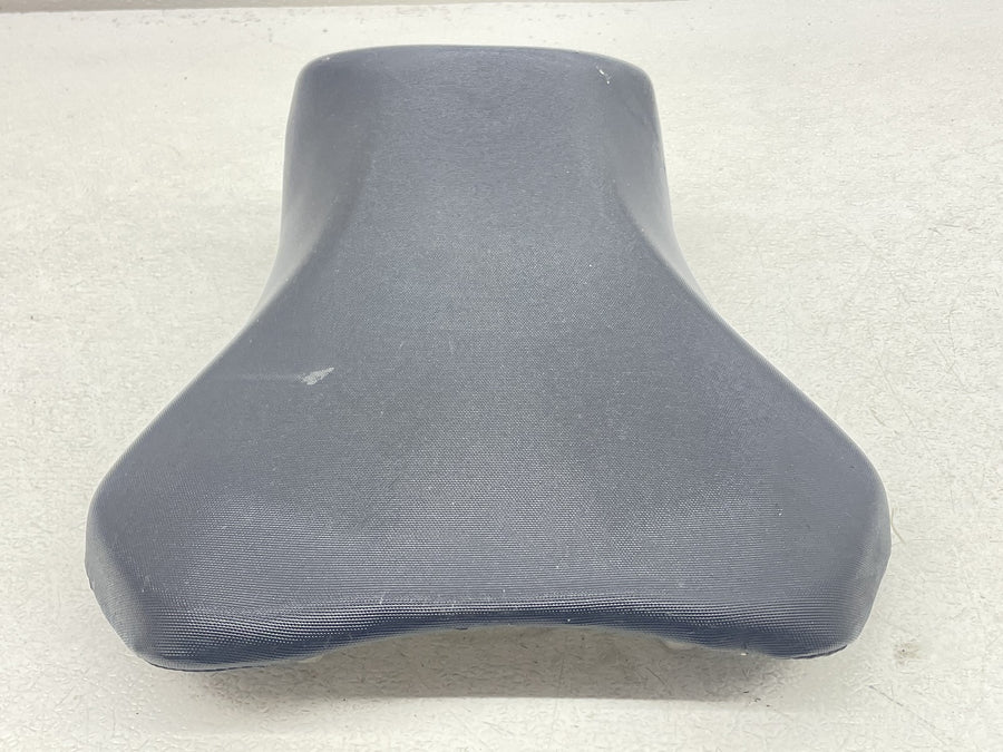 11-26 SUZUKI GSXR750 GSXR600 FRONT DRIVERS SEAT PAD SADDLE PILLION