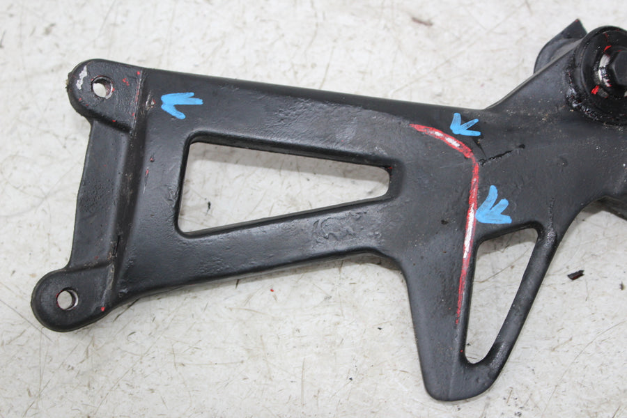 98-04 TRIUMPH SPRINT 955 RIGHT REAR BACK PASSENGER PEG