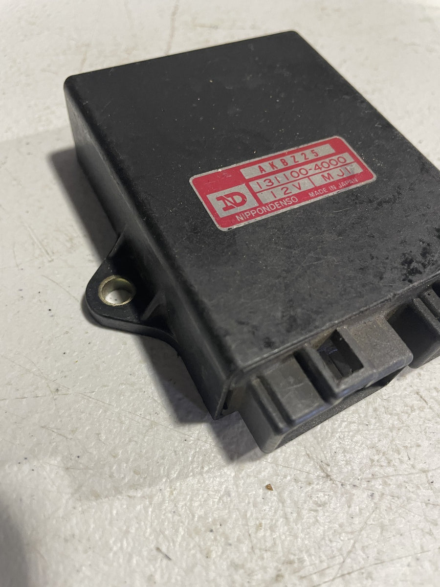 84-86 HONDA NIGHTHAWK 700S CB700SC OEM ECU CDI ECM COMPUTER MODULE BOX