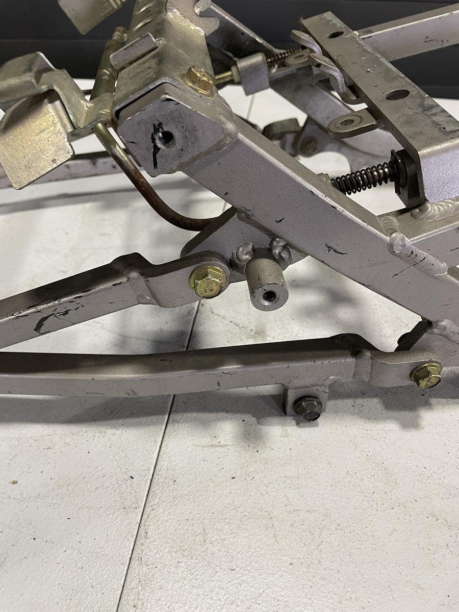 93-95 KAWASAKI NINJA ZX7R REAR BACK TAIL SUBFRAME SUB FRAME
