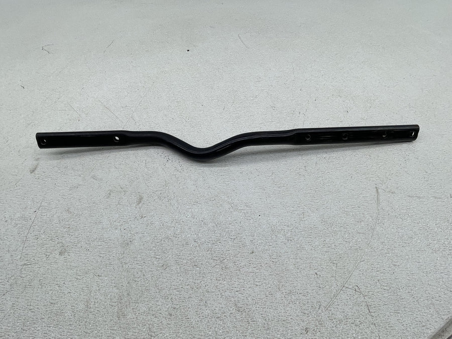 21-22 HARLEY-DAVIDSON IRON 883 XL883N MUFFLER EXHAUST PIPE BRACKET MOUNT