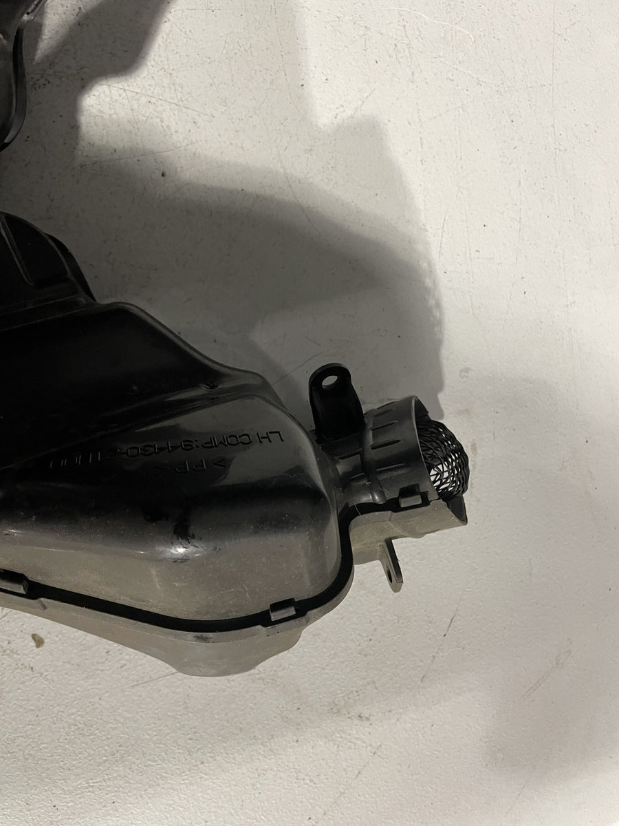 07-08 SUZUKI GSXR1000 LEFT RIGHT RAM AIR INTAKE TUBE DUCTS
