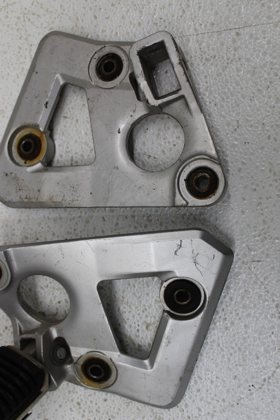 1989 SUZUKI KATANA 750 REAR SET & LEVER LOT