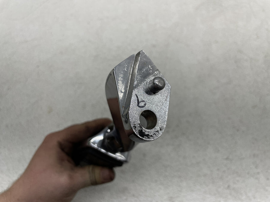 07-11 HARLEY-DAVIDSON STREET GLIDE FLHX REAR PASSENGER FOOTPEGS PEGS PAIR
