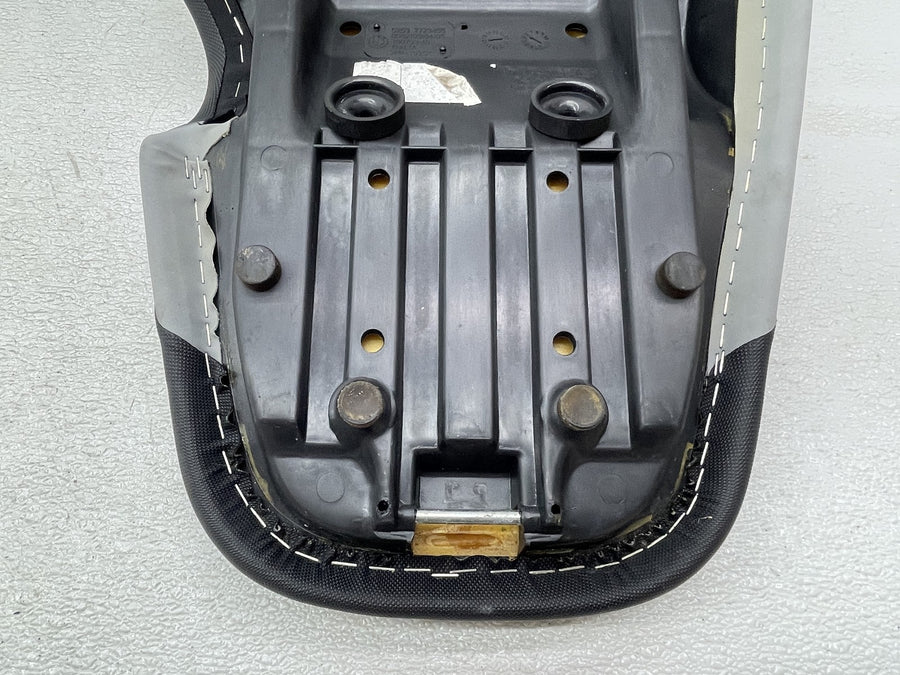 11-15 BMW G650 GS G650GS FRONT DRIVERS SEAT PAD CUSHION
