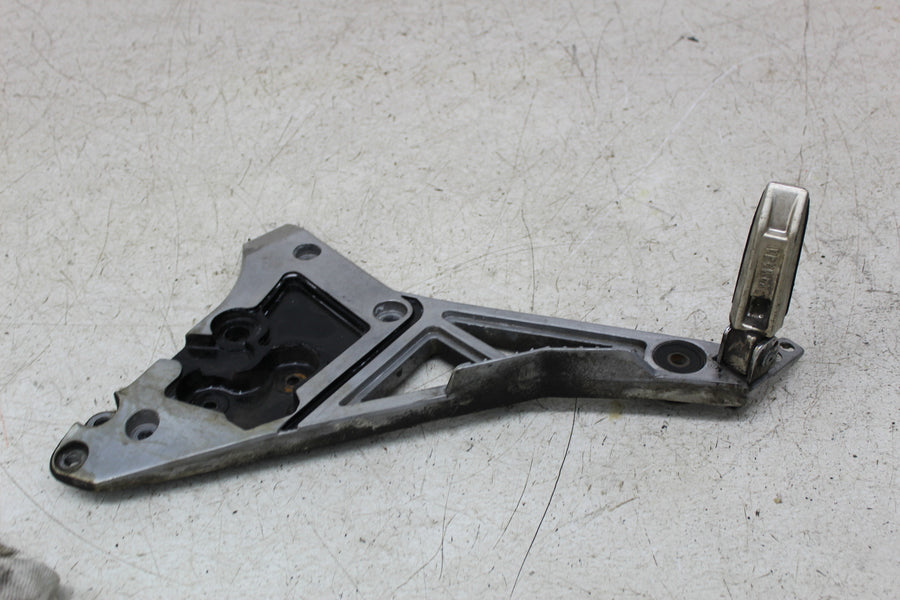 86-87 YAMAHA FJ1200 LEFT RIGHT REAR BACK PASSENGER PEG SET PAIR MOUNT