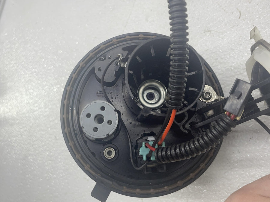 17-23 HARLEY-DAVIDSON STREET GLIDE FLHX FUEL GAS PUMP