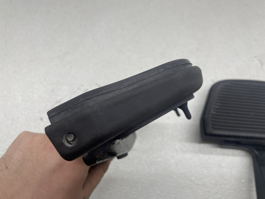 17-23 HARLEY-DAVIDSON ROAD GLIDE SPECIAL FLTRXS REAR PASSENGER FLOORBOARDS PAIR