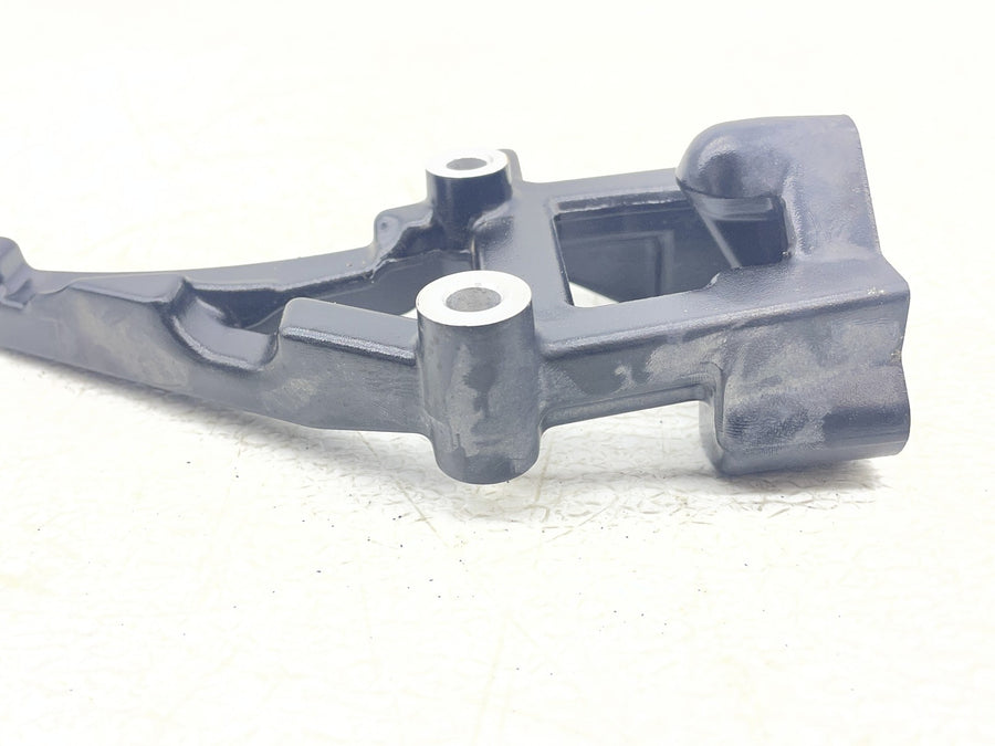 25-26 HARLEY-DAVIDSON NIGHTSTER RH975 MUFFLER EXHAUST PIPE BRACKET MOUNT