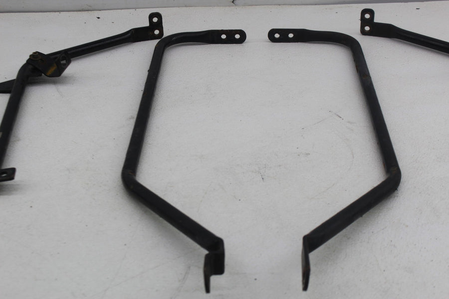 01-06 HARLEY-DAVIDSON HERITAGE SOFTAIL FLSTCI SADDLEBAG CASE MOUNT BRACKET SET
