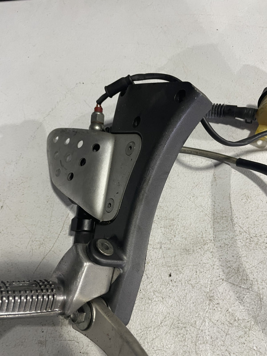 2003 BUELL FIREBOLT XB9R RIGHT REARSET REAR SET BRAKE LEVER BRAKE MASTER