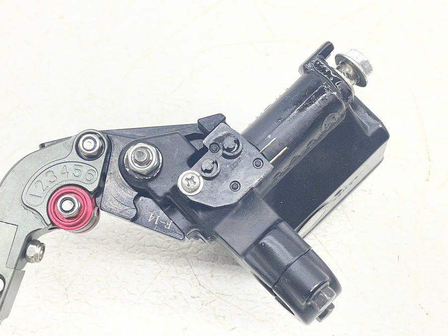11-12 SUZUKI BANDIT GSX1250FA FRONT BRAKE MASTER CYLINDER W/ LEVER