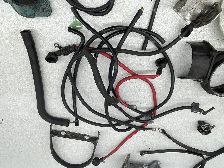 92-97 KAWASAKI JET SKI 750 SS PARTS HARDWARE MOUNT COLUMN CAP OIL STICK MOUNT