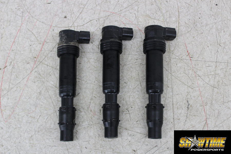 23-24 TRIUMPH STREET TRIPLE 765 IGNITION COILS COIL SPARK PLUG CAPS