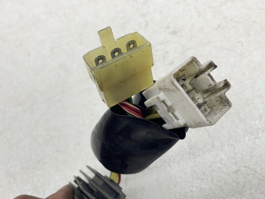 00-01 HONDA RVT1000R RC51 SP1 RECTIFIER VOLTAGE REGULATOR