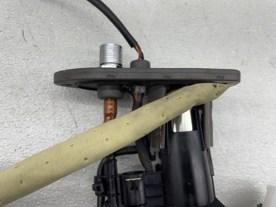 24-26 HARLEY-DAVIDSON STREET GLIDE FLHX FUEL GAS PUMP