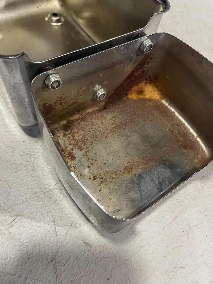 98 HARLEY-DAVIDSON DYNA WIDE GLIDE FXDWG ELECTRICAL TRAY BOX HOLDER