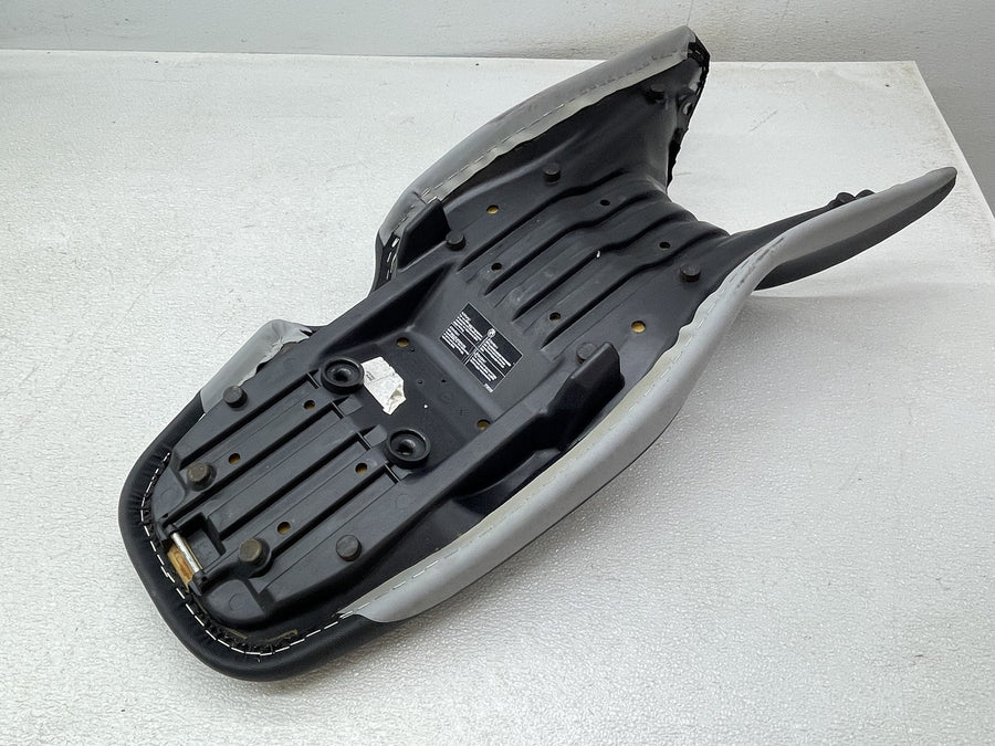 11-15 BMW G650 GS G650GS FRONT DRIVERS SEAT PAD CUSHION